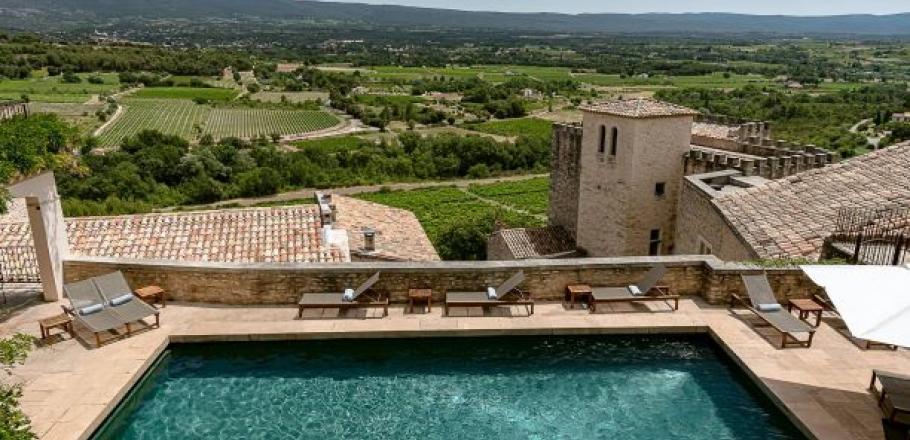 Mont Ventoux’s hotel - Crillon le Brave is the meeting point between elegance and wonder.