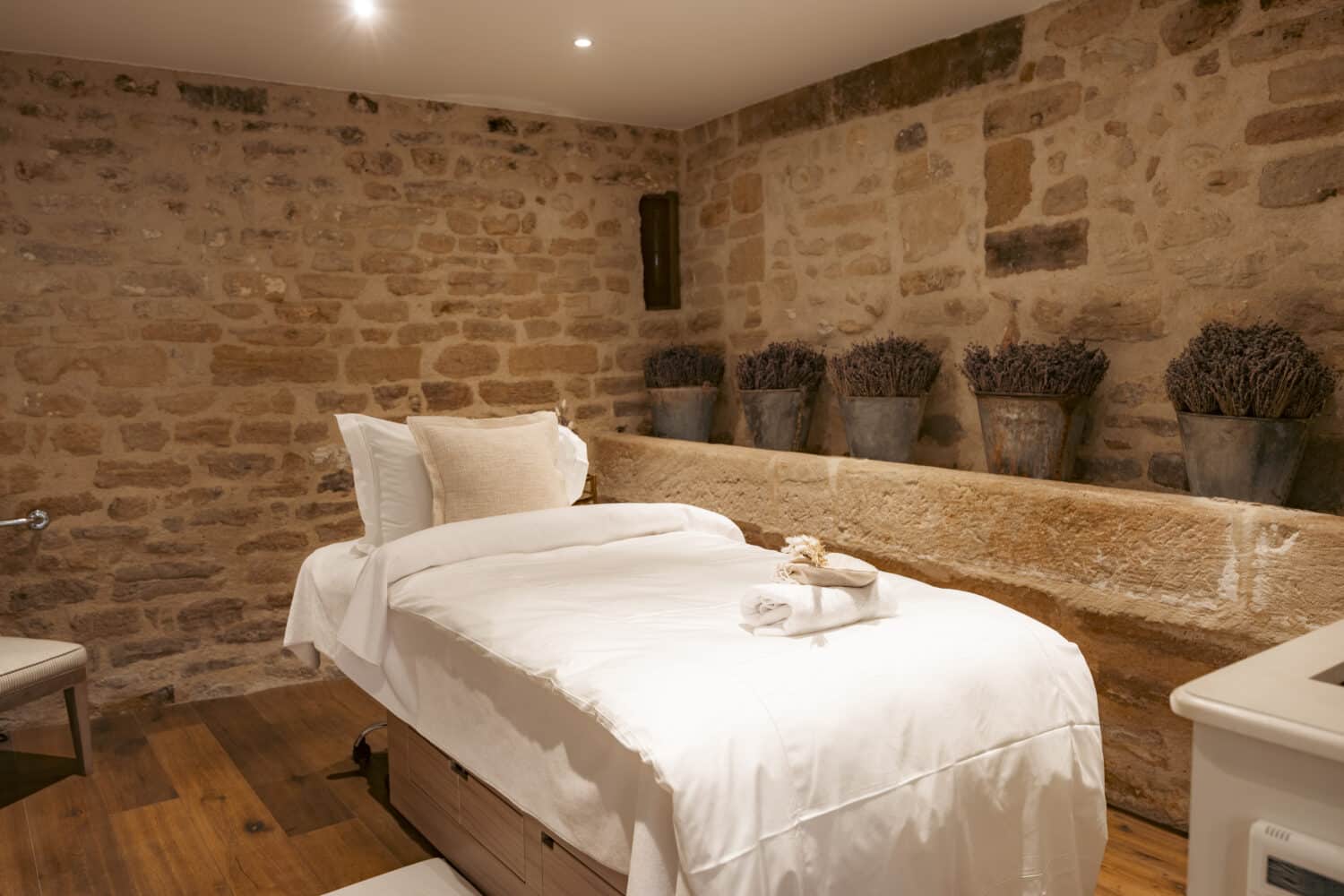 Cabine de soin spa @MORECONTENT Auriane
