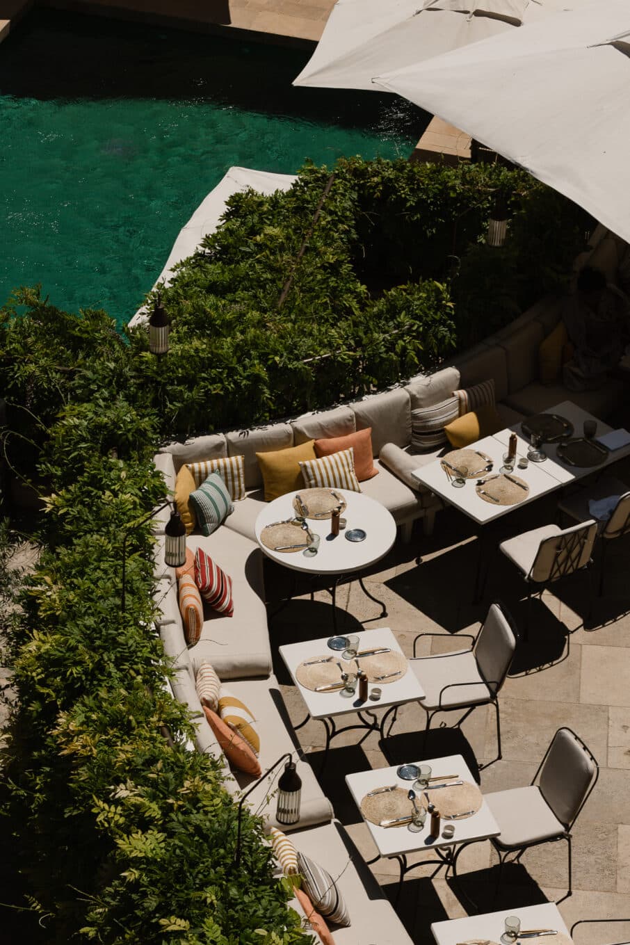 Piscine Hotel Crillon le Brave @morecontentstudio