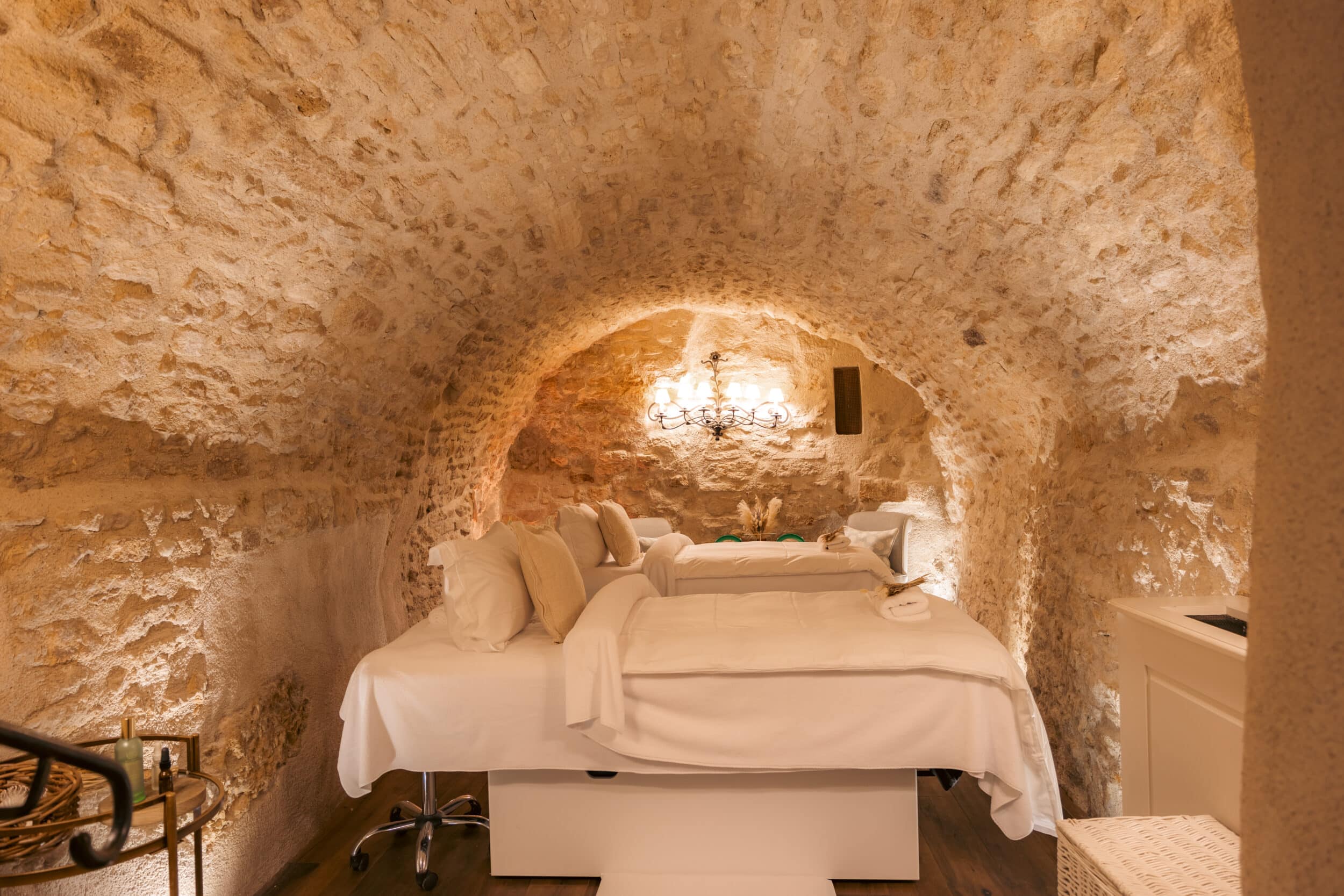 Cabine duo SPA Crillon le Brave @MoreContent