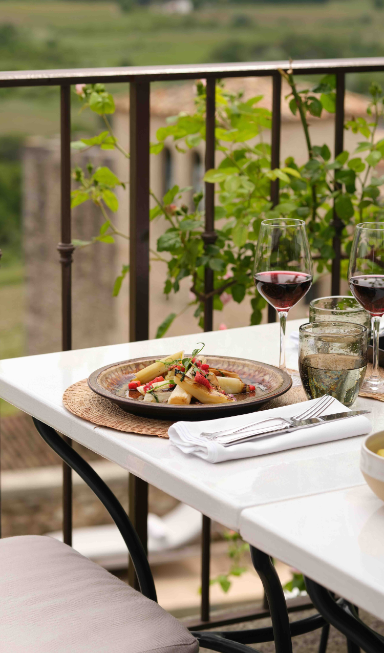 Déjeuner terrasse restaurant Provence